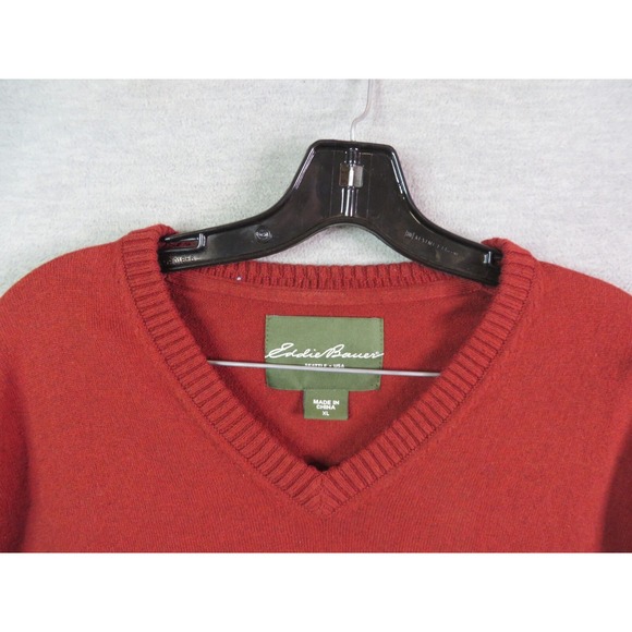 Eddie Bauer Mens Sweater XL Red Cashmere Blend V Neck Pullover Cabincore‎ Cozy - Picture 2 of 8